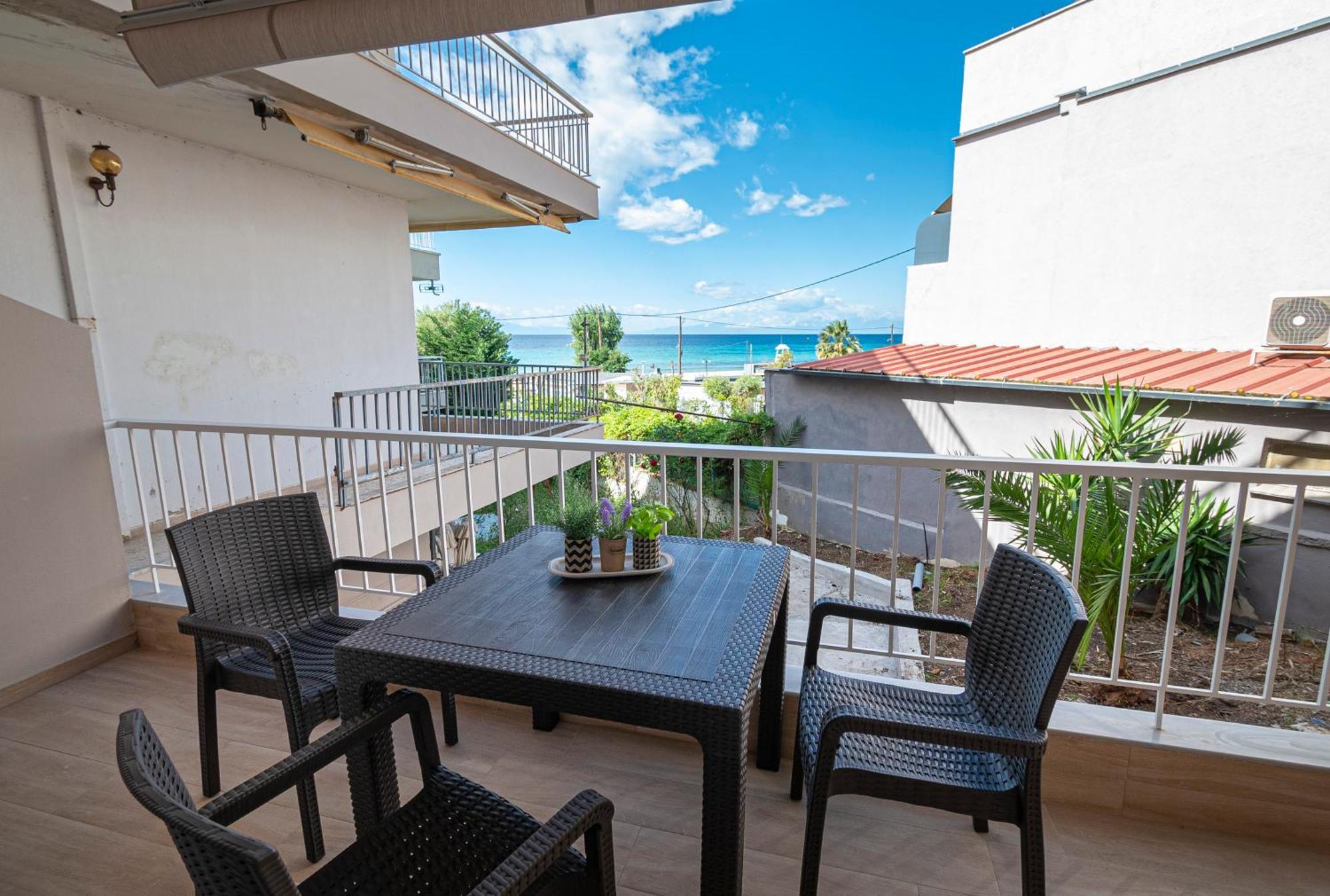 Sabbia Apartments Seafront By Rentalspro Services - Nea Moudania Halkidiki Экстерьер фото